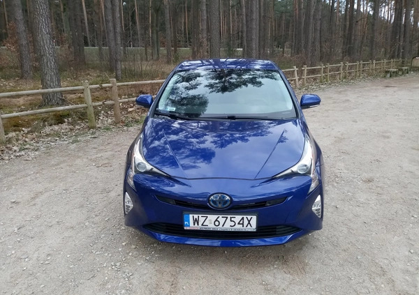 Toyota Prius cena 53500 przebieg: 263500, rok produkcji 2016 z Skierniewice małe 232